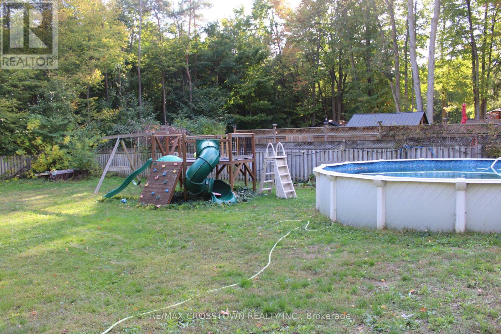 Above ground pool - 47 Pine Park Boulevard, Adjala-Tosorontio, ON - Outdoor With Above Ground Pool With Backyard