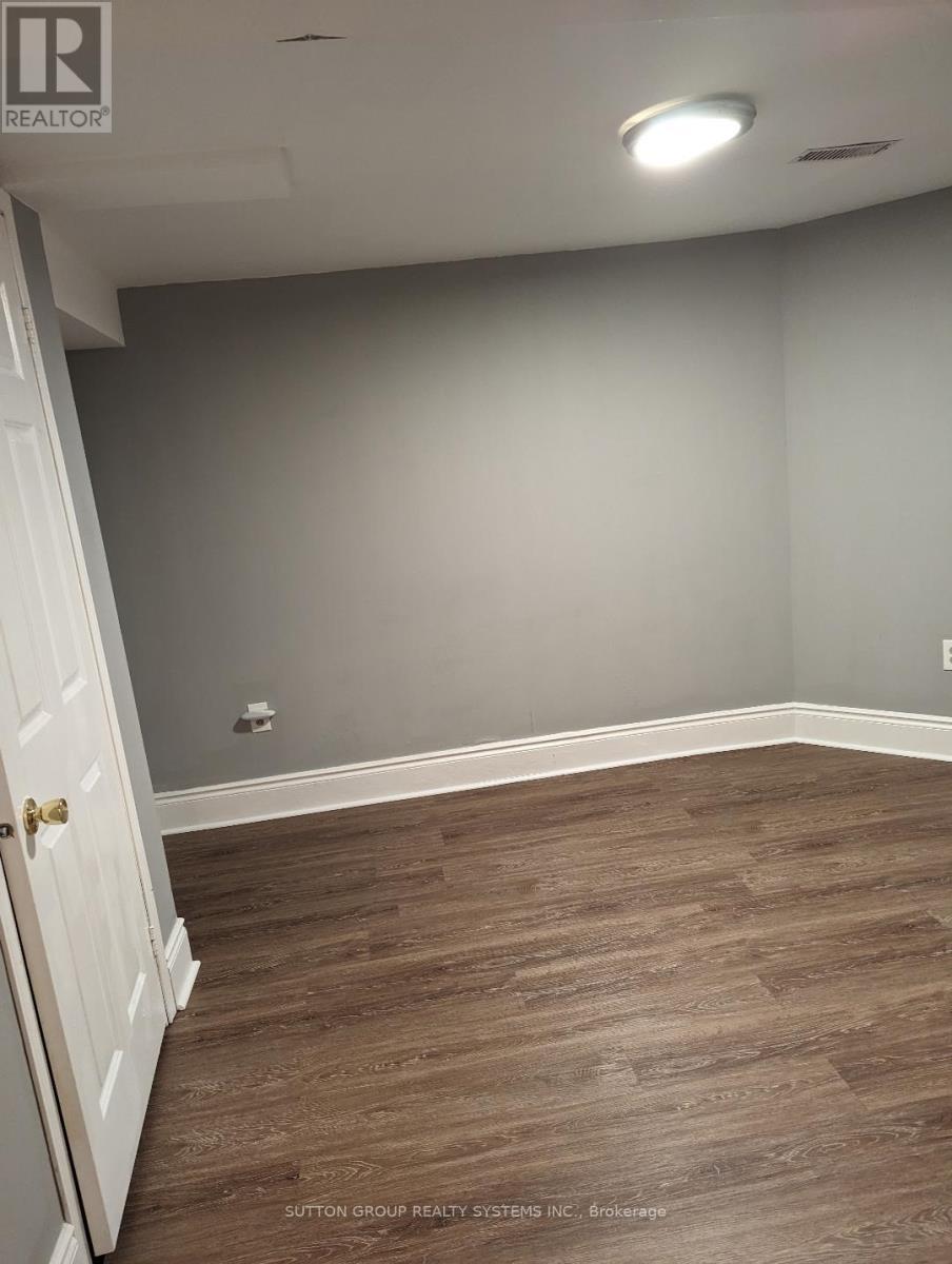 6005 Tenth Line W, Mississauga, ON