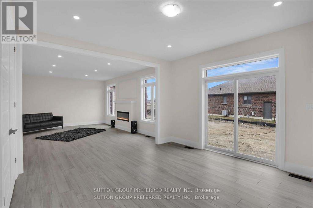 2 Bouw Place, Dutton/Dunwich, ON - Indoor Photo Showing Other Room