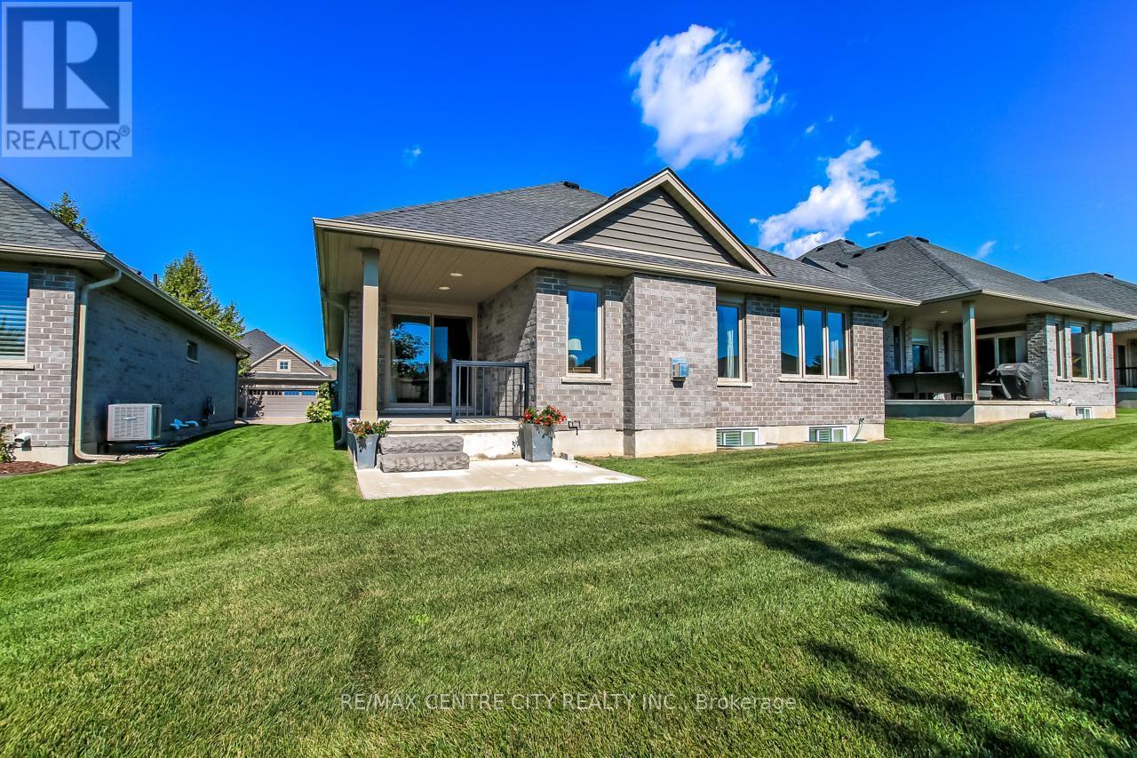 8 - 234 Peach Tree Boulevard, St. Thomas, ON - Outdoor With Deck Patio Veranda With Facade