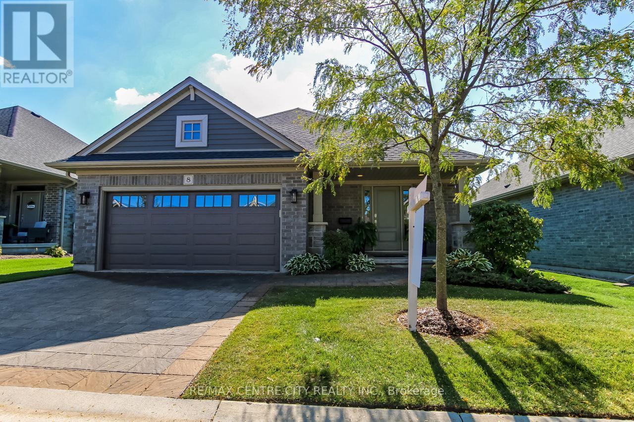 8 - 234 Peach Tree Boulevard, St. Thomas, ON - Outdoor With Facade