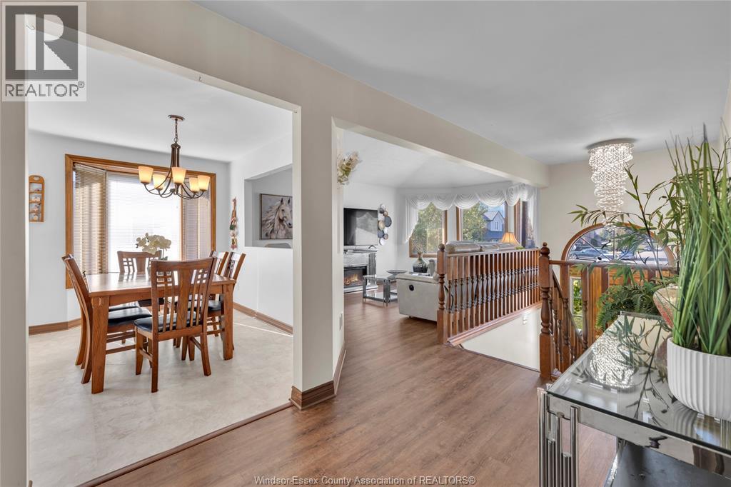 2395 Youngstown Street, Windsor, ON - Indoor Photo Showing Dining Room