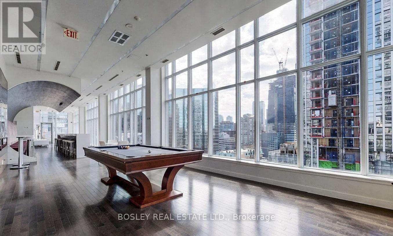 512 - 21 Nelson Street, Toronto, ON - Indoor Photo Showing Other Room