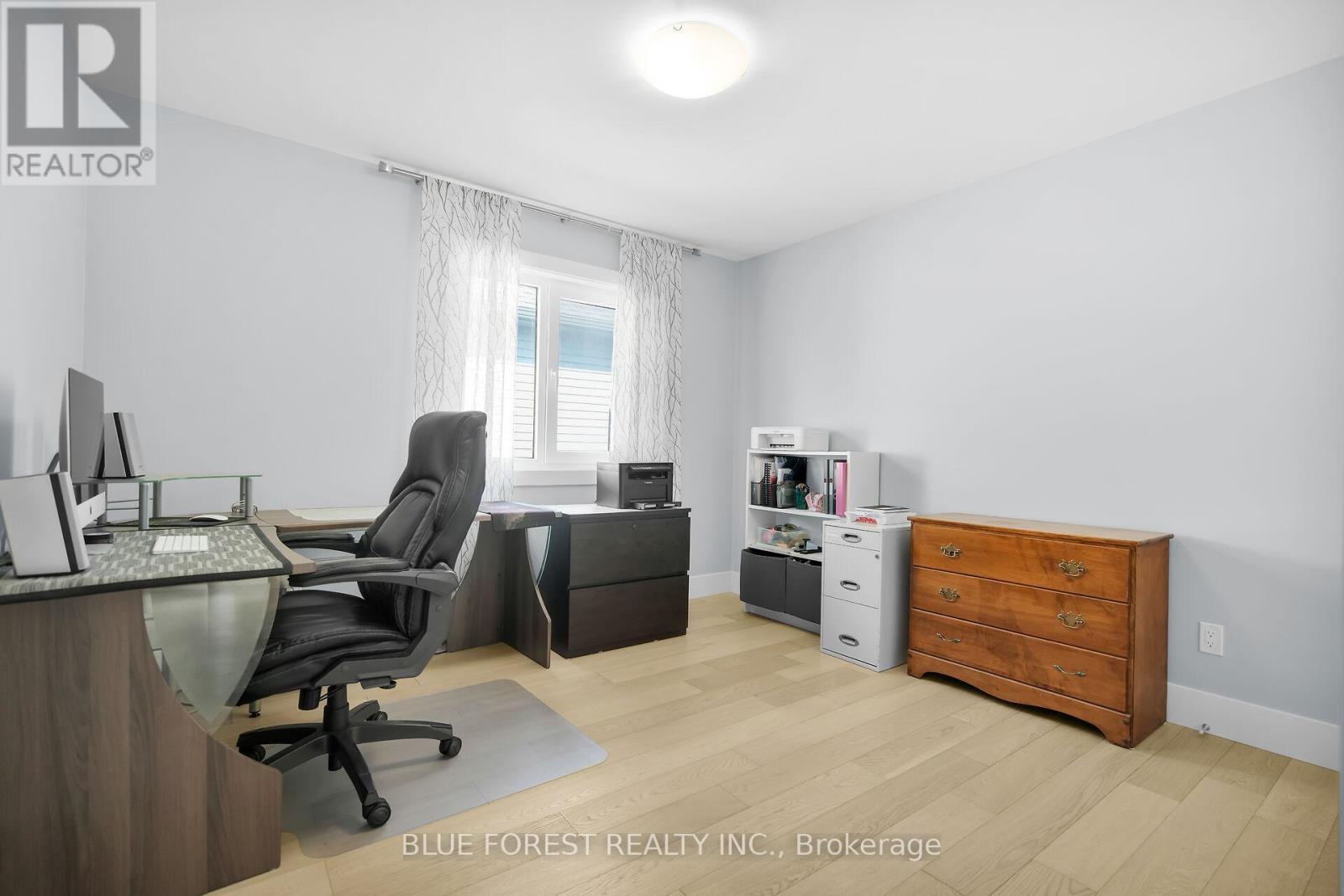 2190 Bakervilla Street, London South (South V), ON - Indoor Photo Showing Office