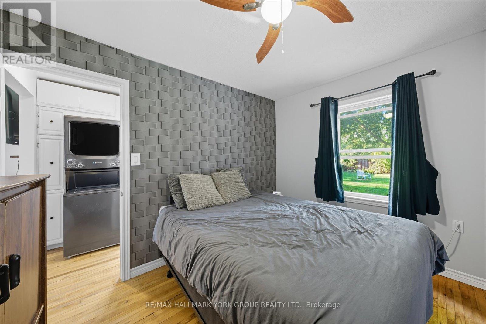 24 Churchill Crescent, Kawartha Lakes, ON - Indoor Photo Showing Bedroom