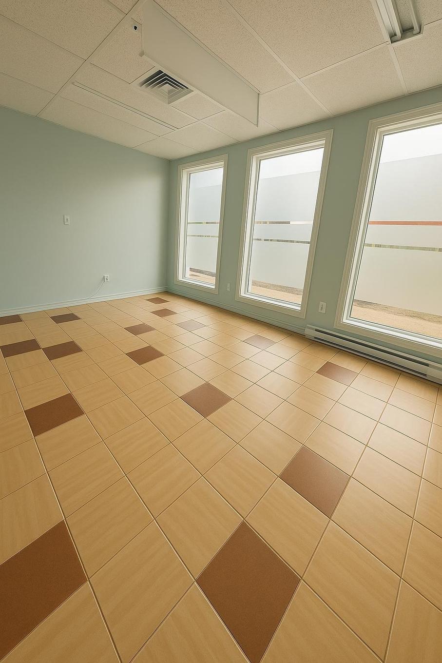 Office - 540 Av. De Grand-Mère, Shawinigan, QC - Indoor Photo Showing Other Room