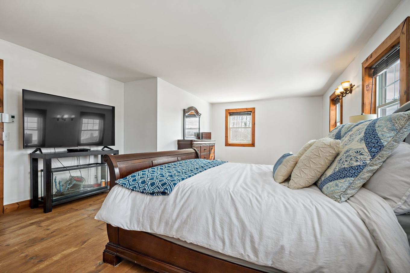 Primary bedroom - 23Z - 23Az Ch. Du Lac-Allard, Lac-Saguay, QC - Indoor Photo Showing Bedroom