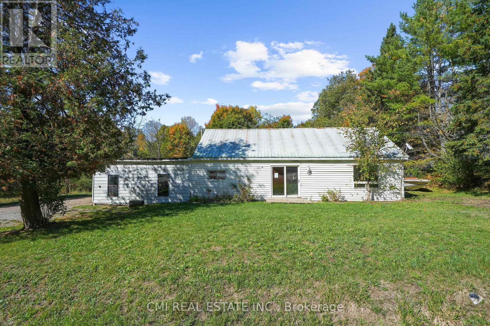 1093 South Lake Road, Minden Hills, ON - Outdoor