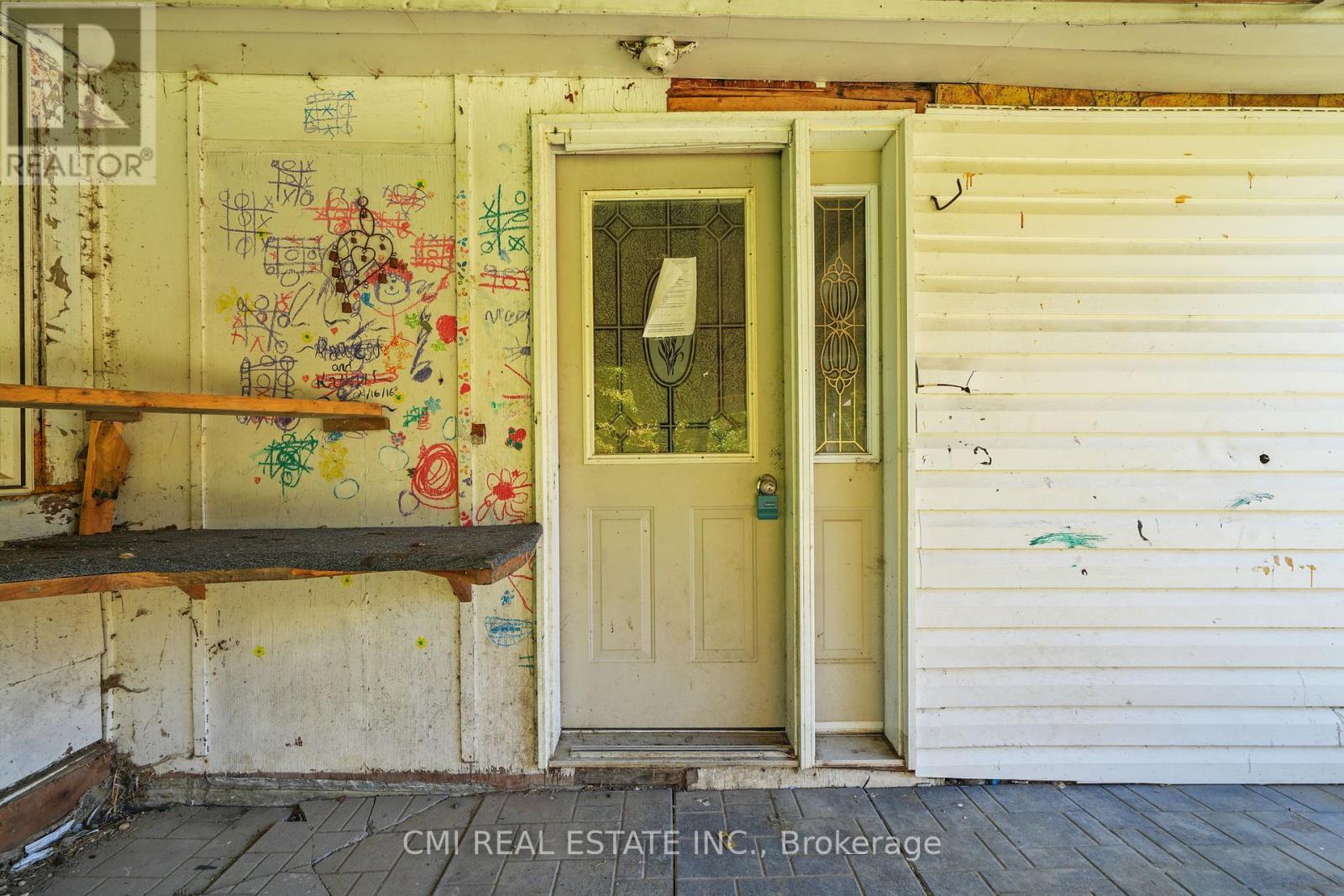 1093 South Lake Road, Minden Hills, ON - With Exterior