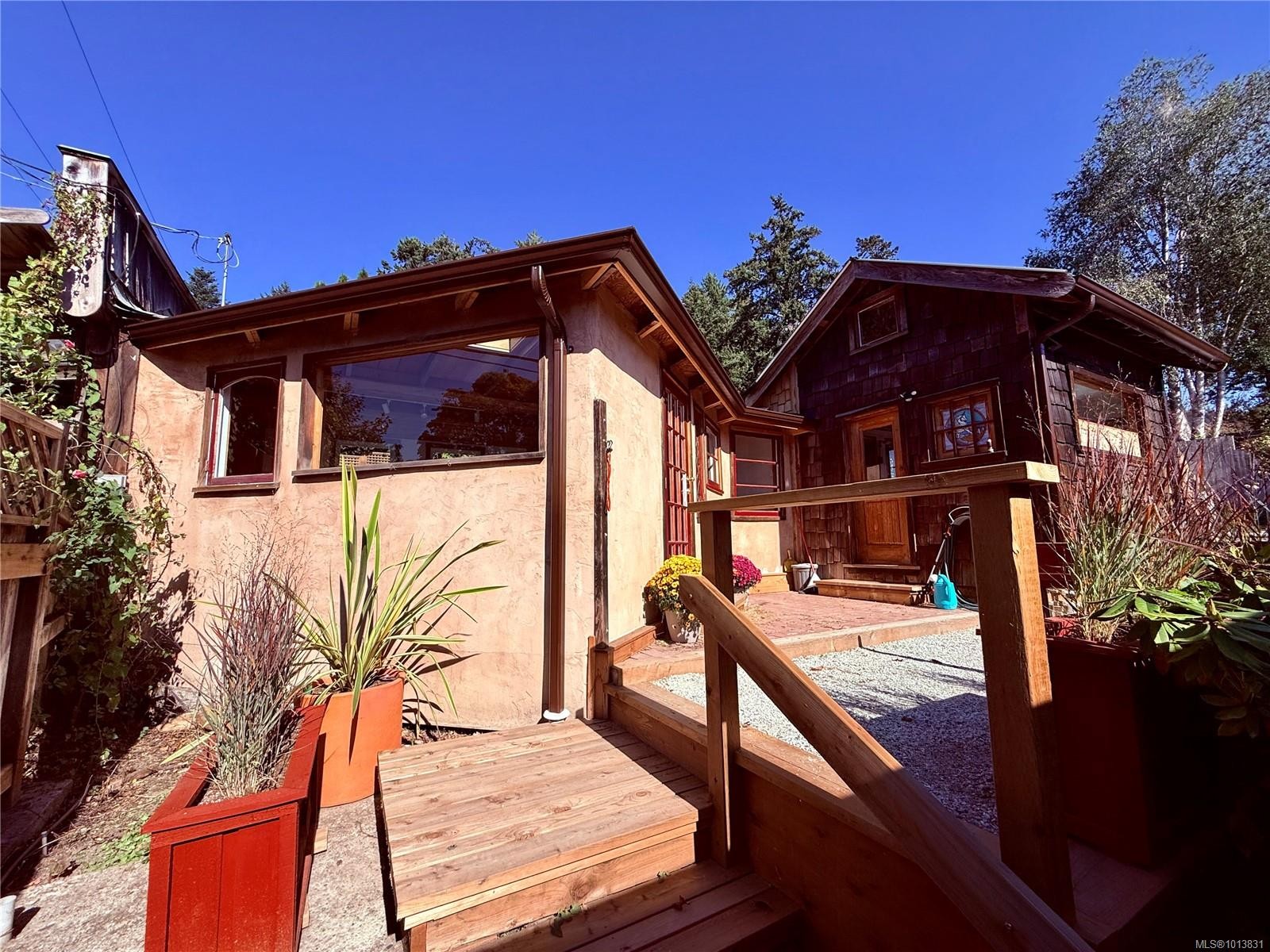 2909 Fulford-Ganges Rd Sw, Salt Spring, BC