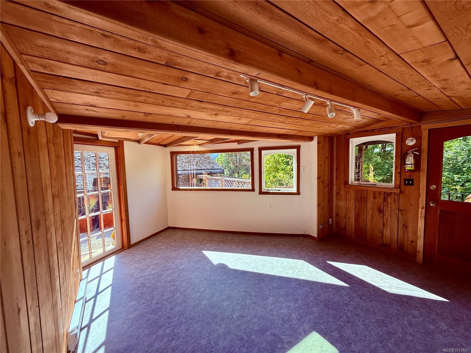 2909 Fulford-Ganges Rd Sw, Salt Spring, BC