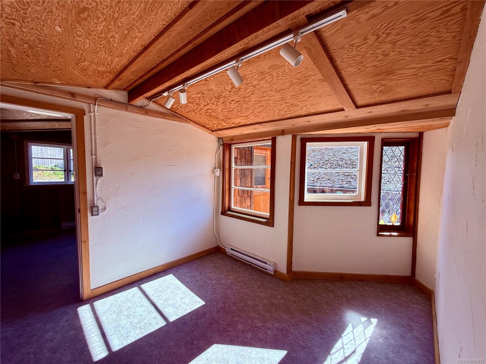 2909 Fulford-Ganges Rd Sw, Salt Spring, BC