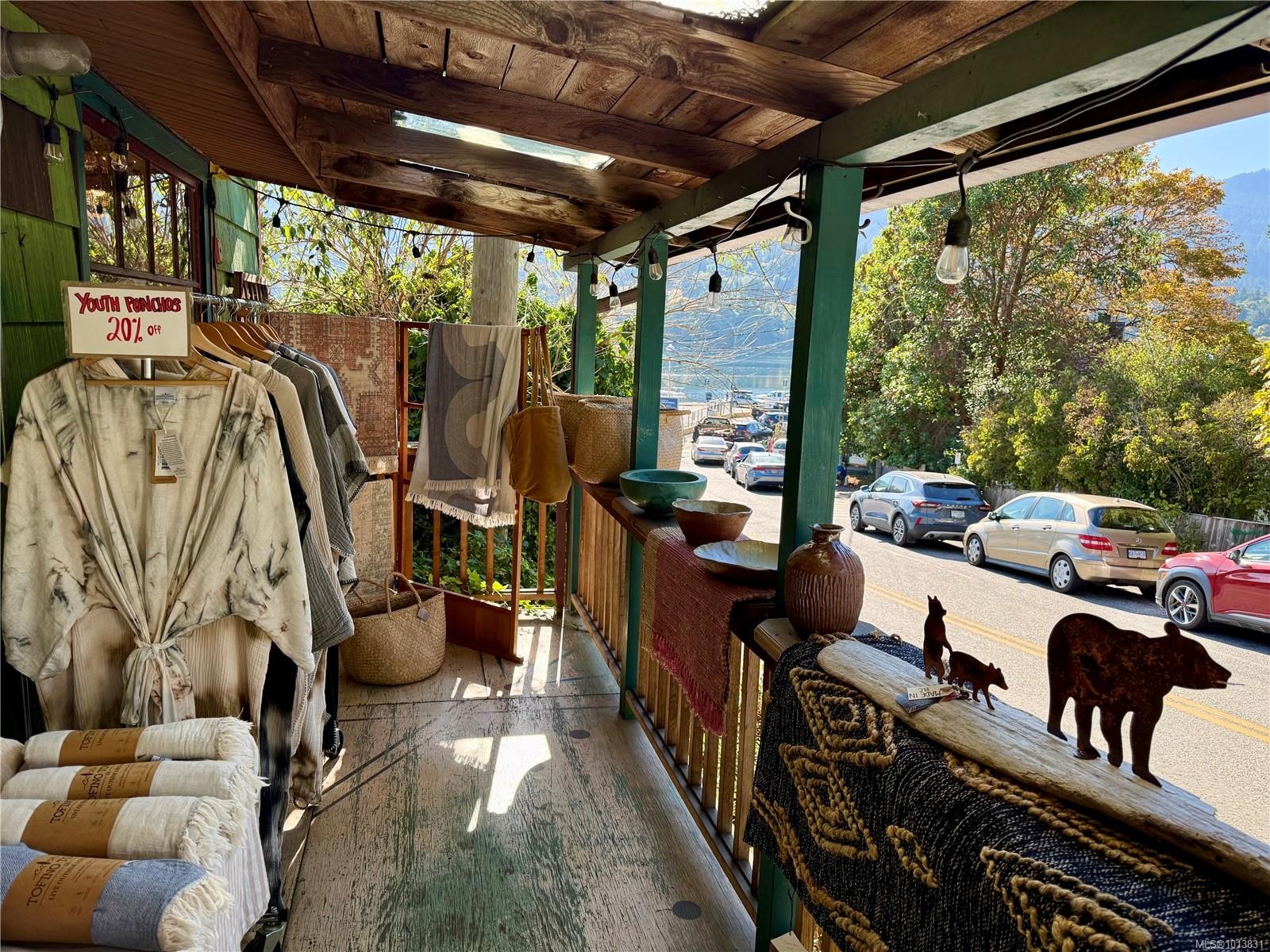 2909 Fulford-Ganges Rd Sw, Salt Spring, BC