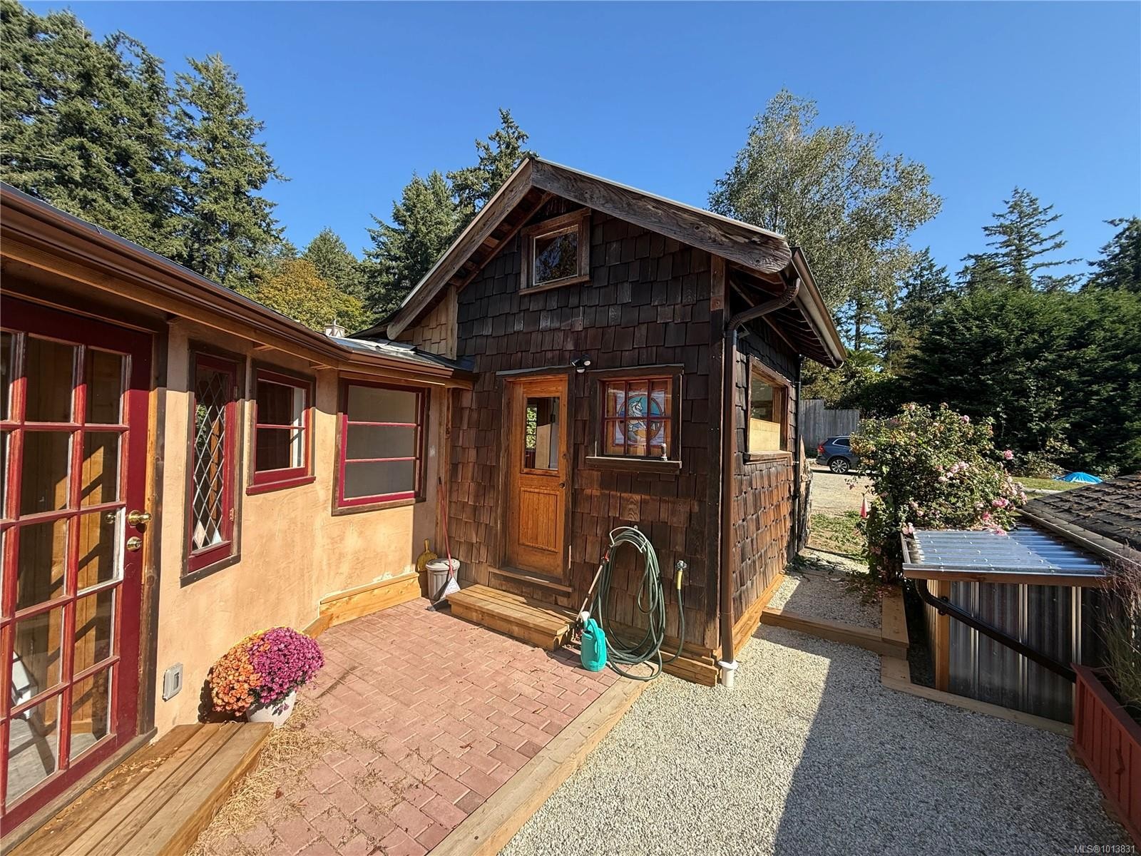 2909 Fulford-Ganges Rd Sw, Salt Spring, BC