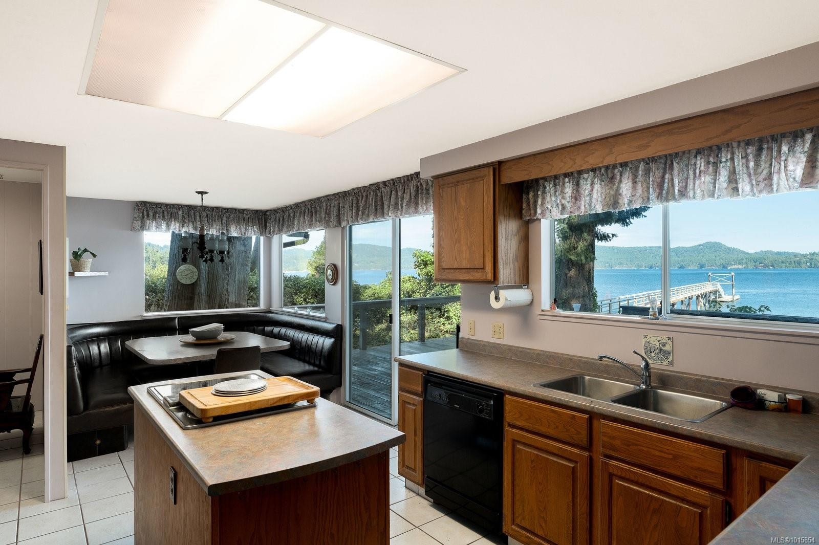 6007 Sooke Rd, Sooke, BC