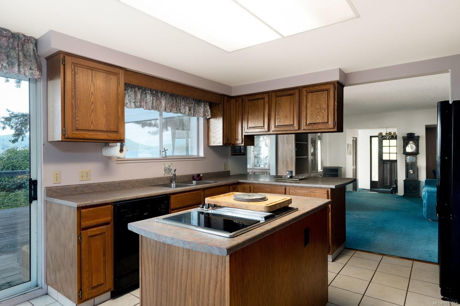 6007 Sooke Rd, Sooke, BC