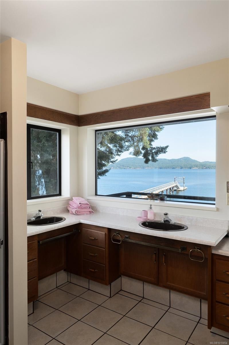 6007 Sooke Rd, Sooke, BC