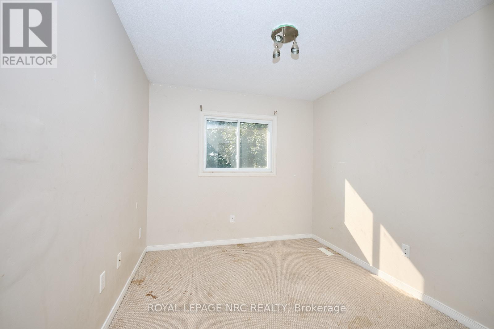 The third bedroom. - 14 Buss Court, Thorold (Confederation Heights), ON - Indoor Photo Showing Other Room