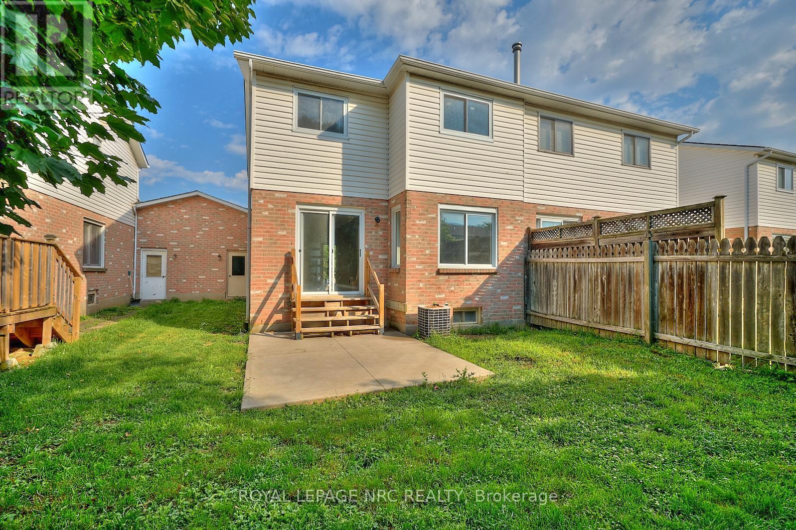 14 Buss Court, Thorold (Confederation Heights), ON - Outdoor