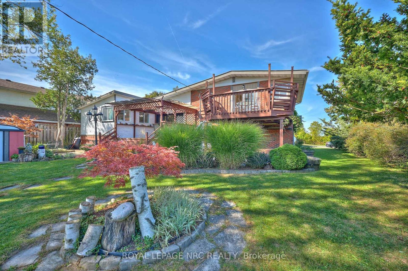 81 Riverview Boulevard, St. Catharines (Glendale/Glenridge), ON - Outdoor With Deck Patio Veranda