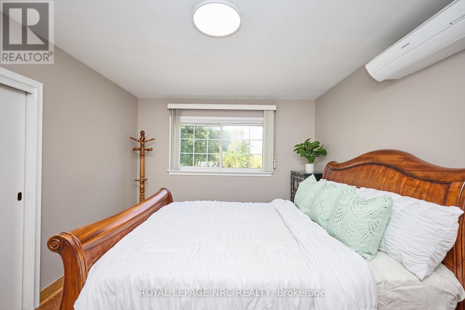 81 Riverview Boulevard, St. Catharines (Glendale/Glenridge), ON - Indoor Photo Showing Bedroom