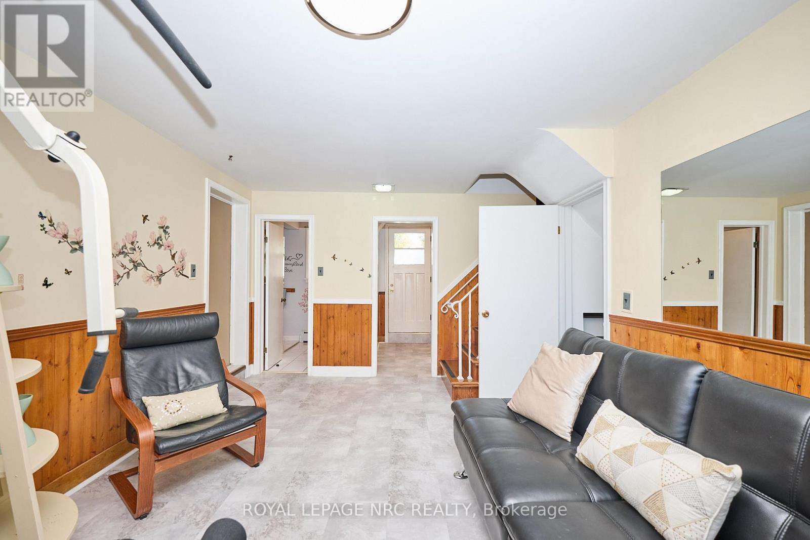 81 Riverview Boulevard, St. Catharines (Glendale/Glenridge), ON - Indoor