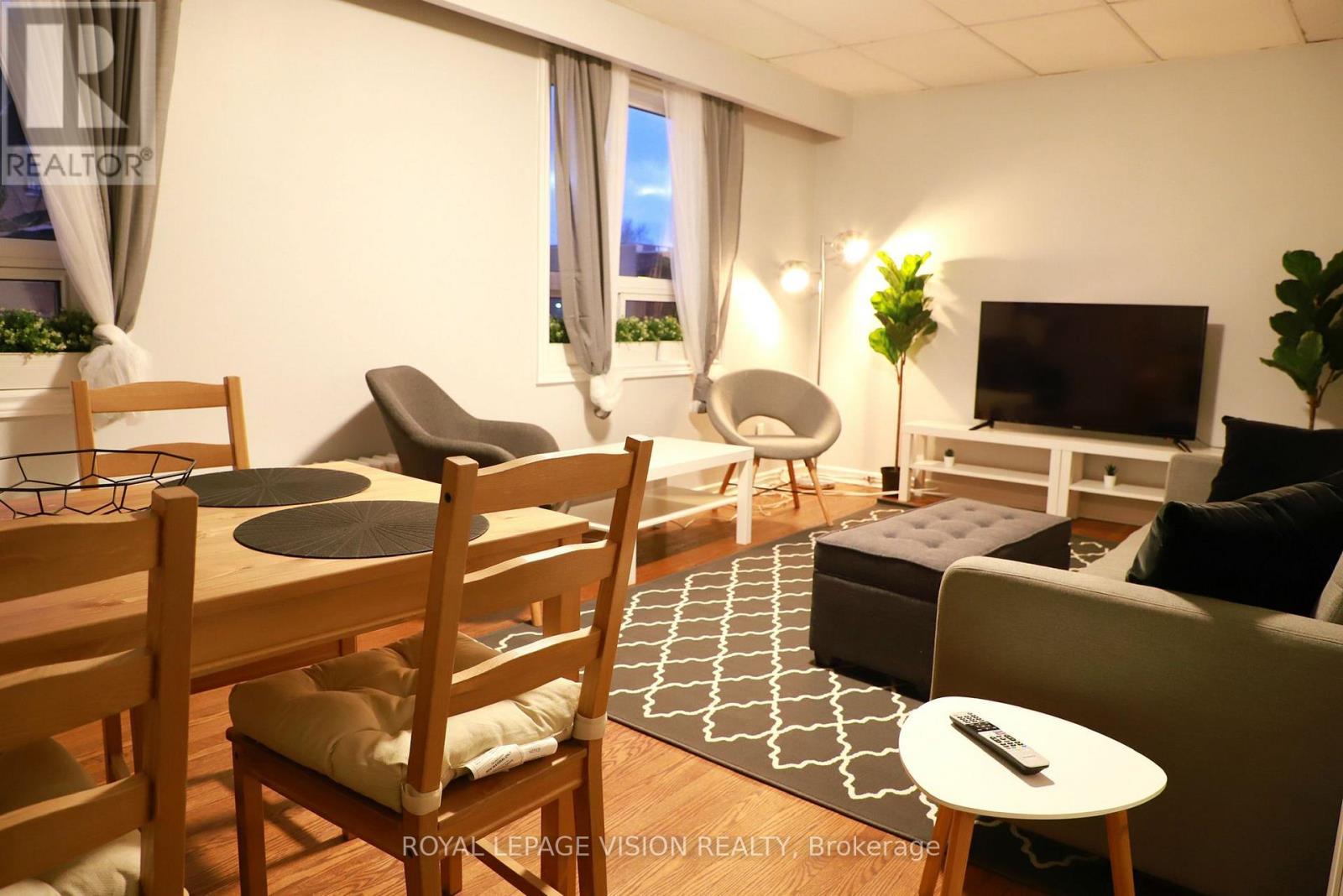 Upper - 1242 Danforth Avenue, Toronto, ON