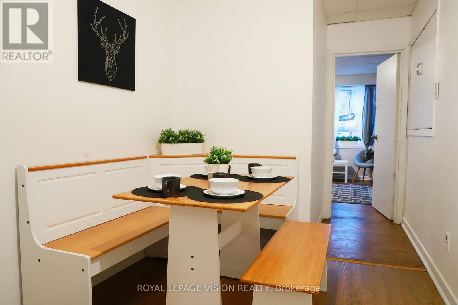 Upper - 1242 Danforth Avenue, Toronto, ON