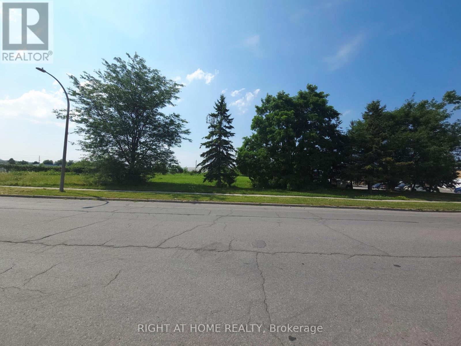 5351 Canotek Road, Ottawa, ON