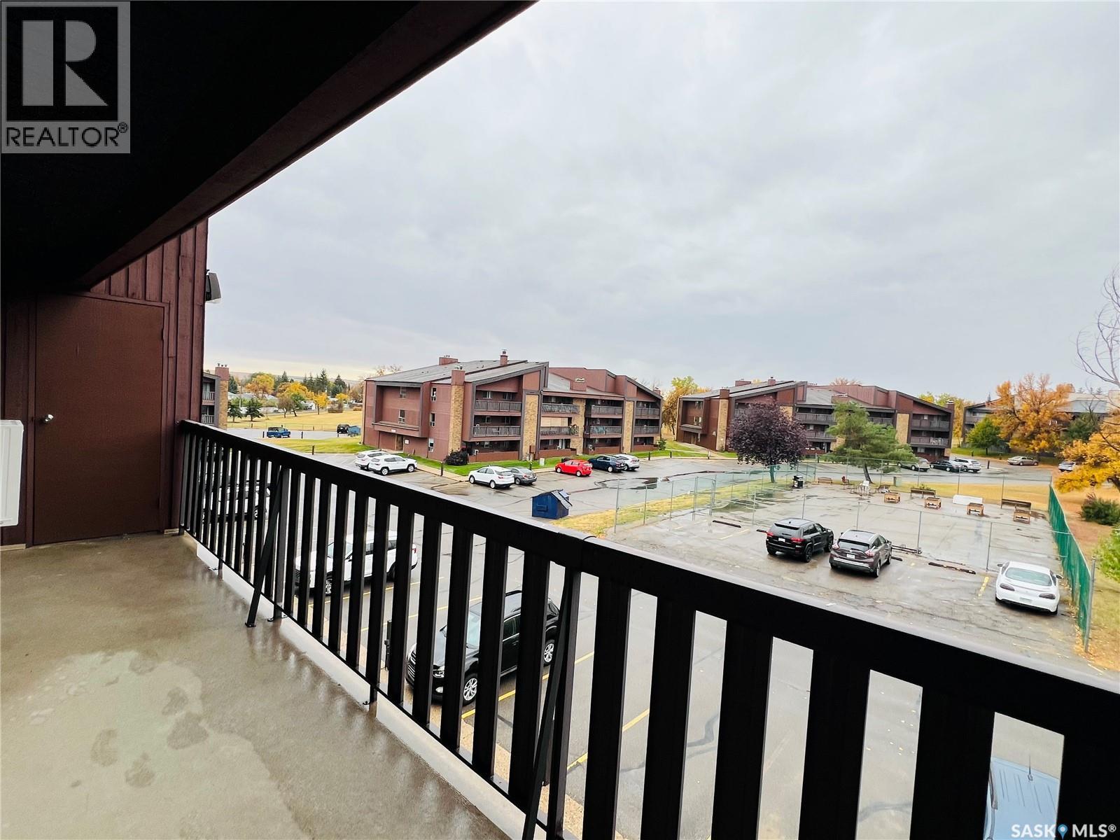 308 1140 9Th Avenue Ne, Swift Current, SK - Outdoor With Balcony