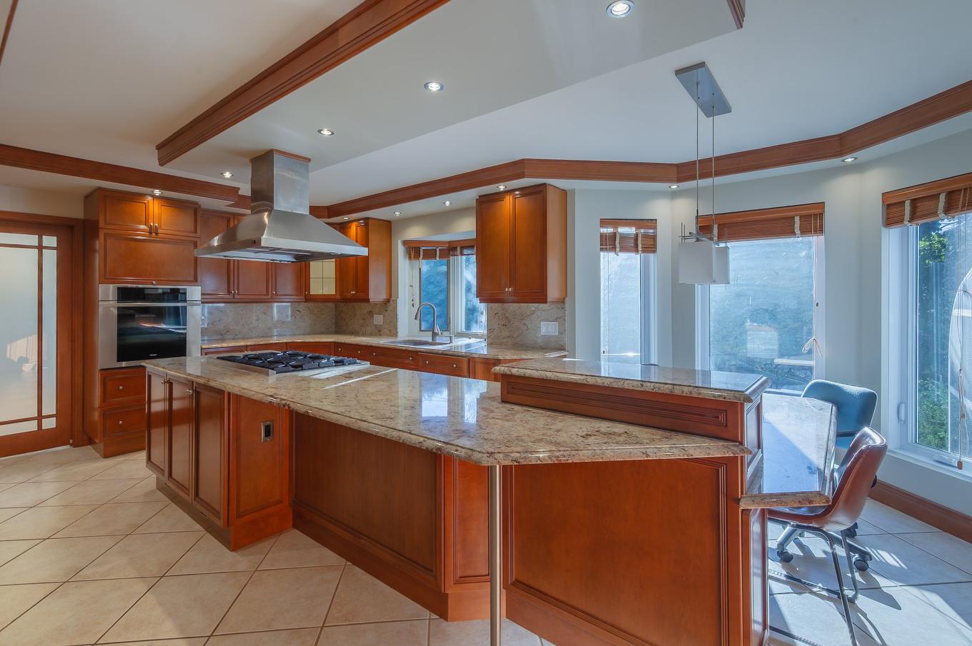 Kitchen - 8890 Crois. Roussin, Brossard, QC - Indoor Photo Showing Kitchen