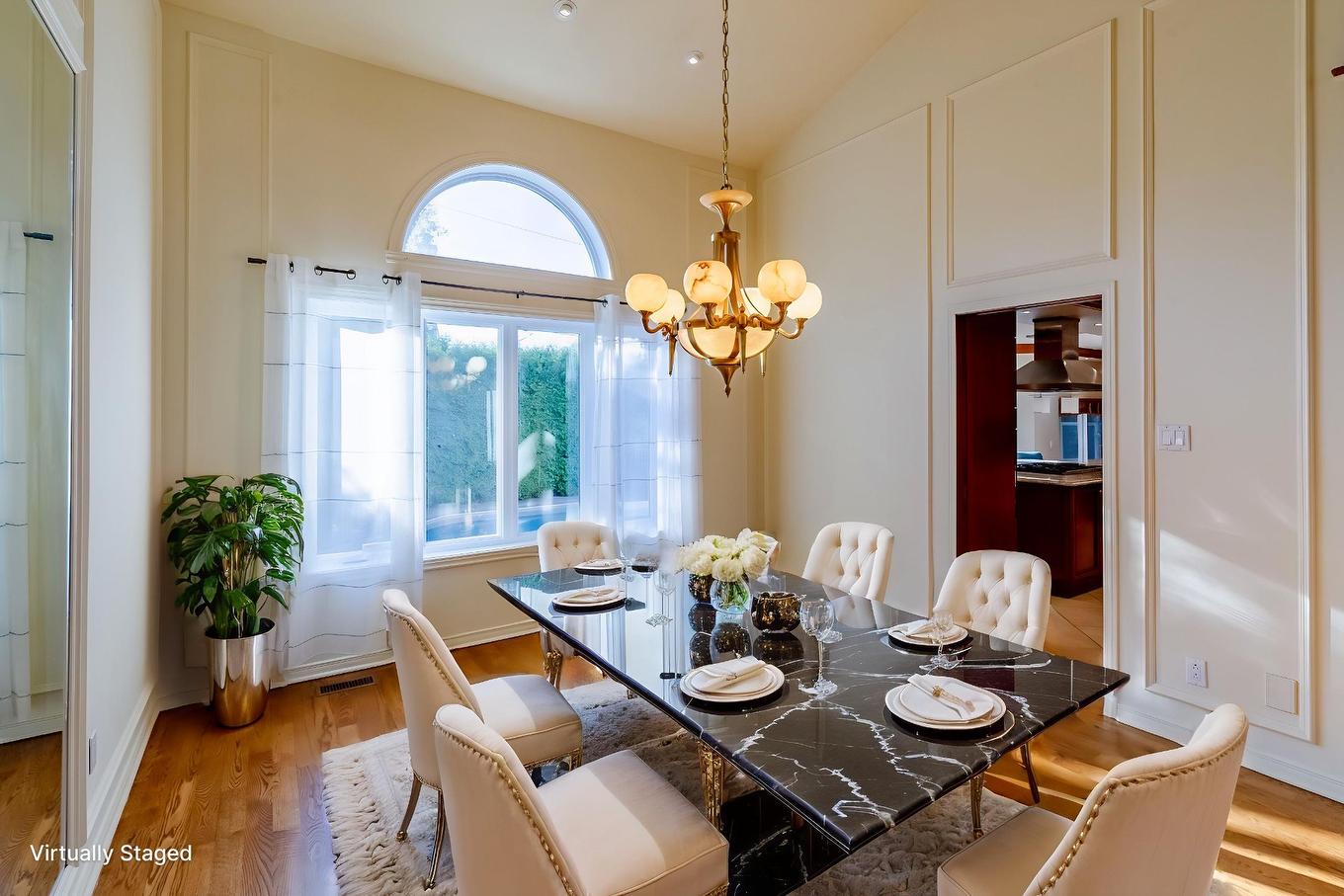 Dining room - 8890 Crois. Roussin, Brossard, QC - Indoor Photo Showing Dining Room