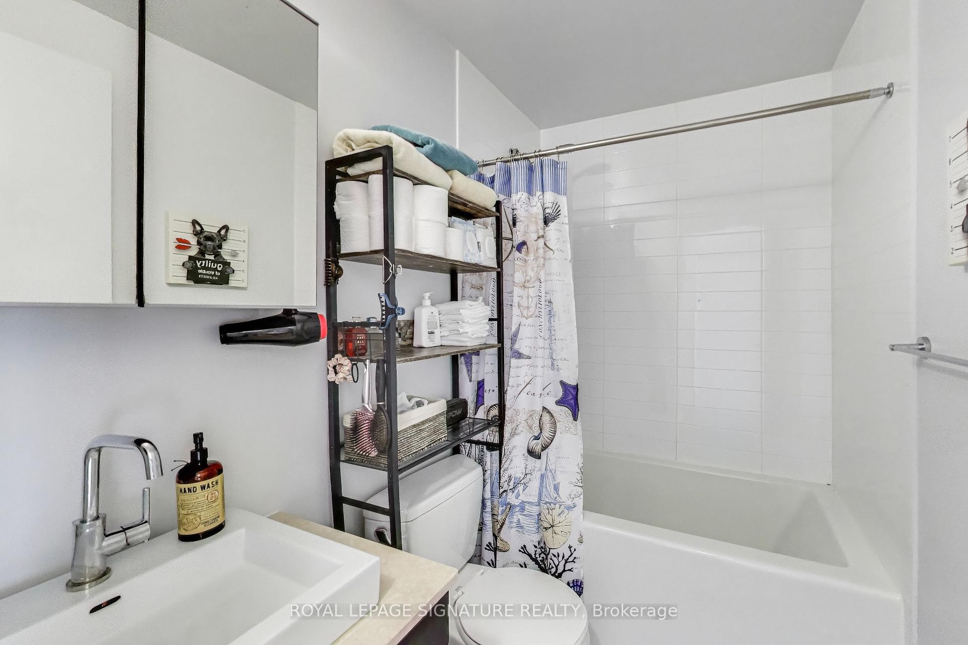 1207-105 The Queensway N/A, Toronto, ON - Indoor Photo Showing Bathroom