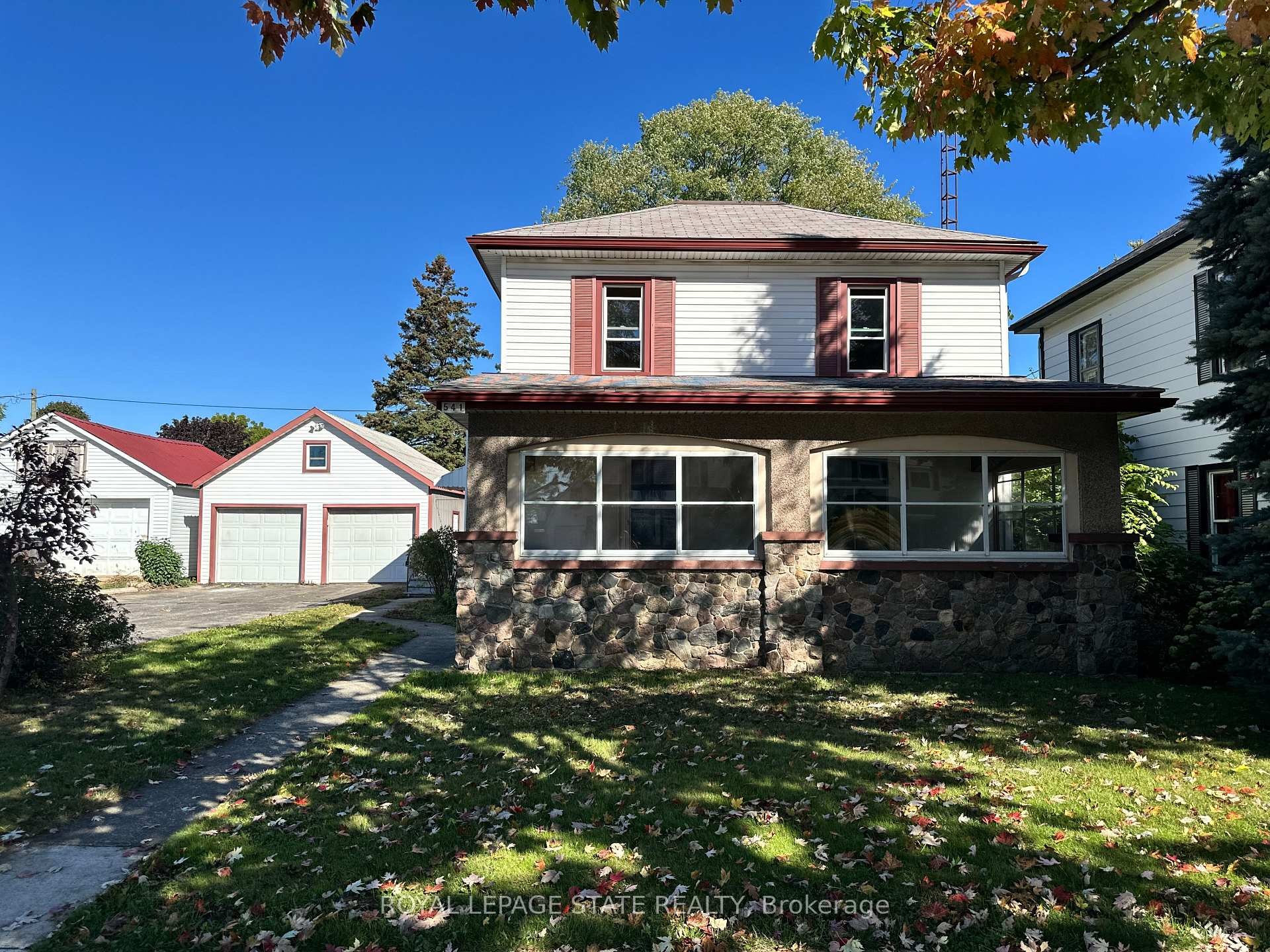 541 Broad Street E, Haldimand, ON - Outdoor With Facade