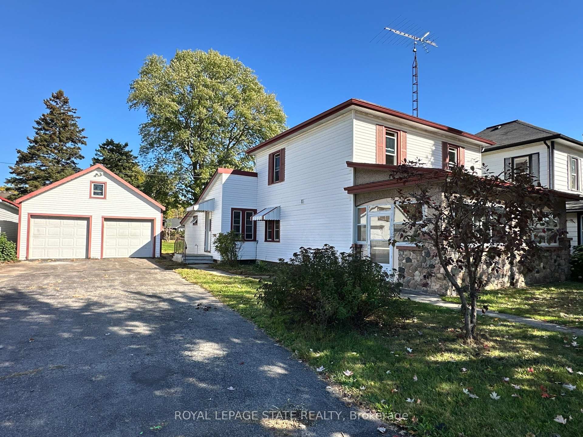 541 Broad Street E, Haldimand, ON - Outdoor