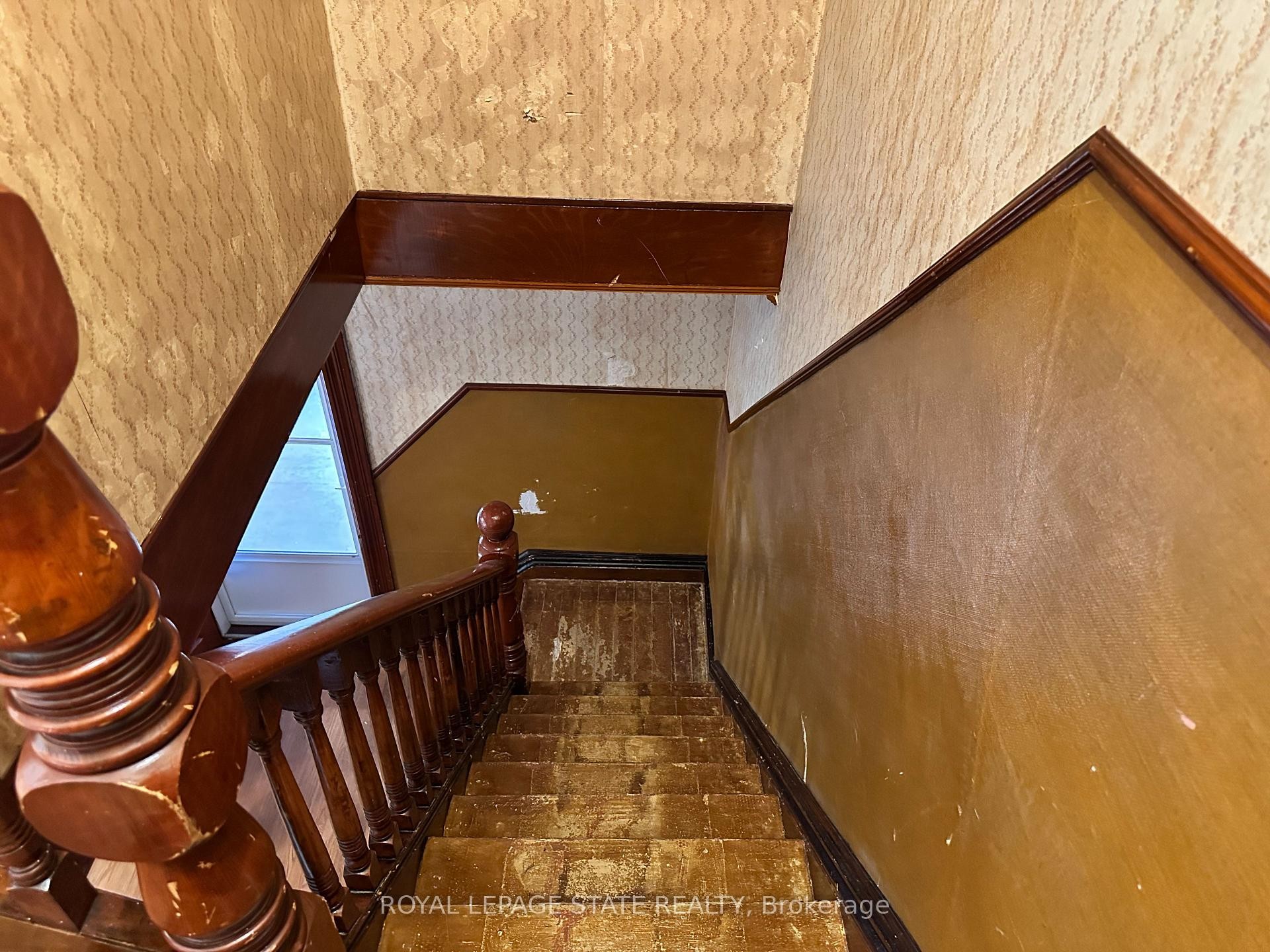 541 Broad Street E, Haldimand, ON - Indoor Photo Showing Other Room