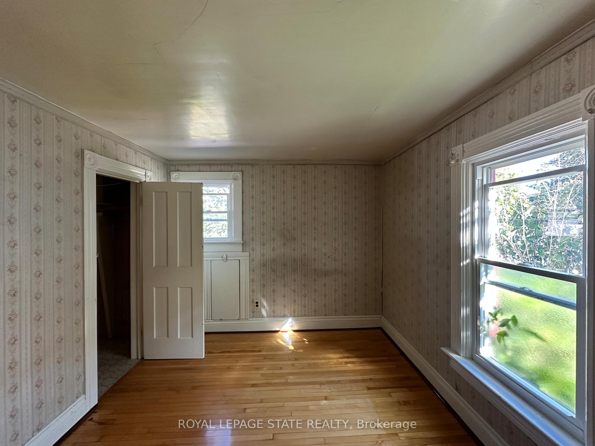 541 Broad Street E, Haldimand, ON - Indoor Photo Showing Other Room