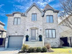 5625 Rue Carrière Brossard, QC J4Z 0K1