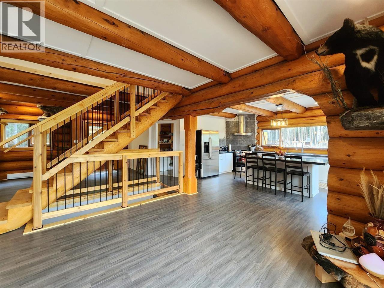 6847 Fawn Lk Ac01 Road, Lone Butte, BC - Indoor