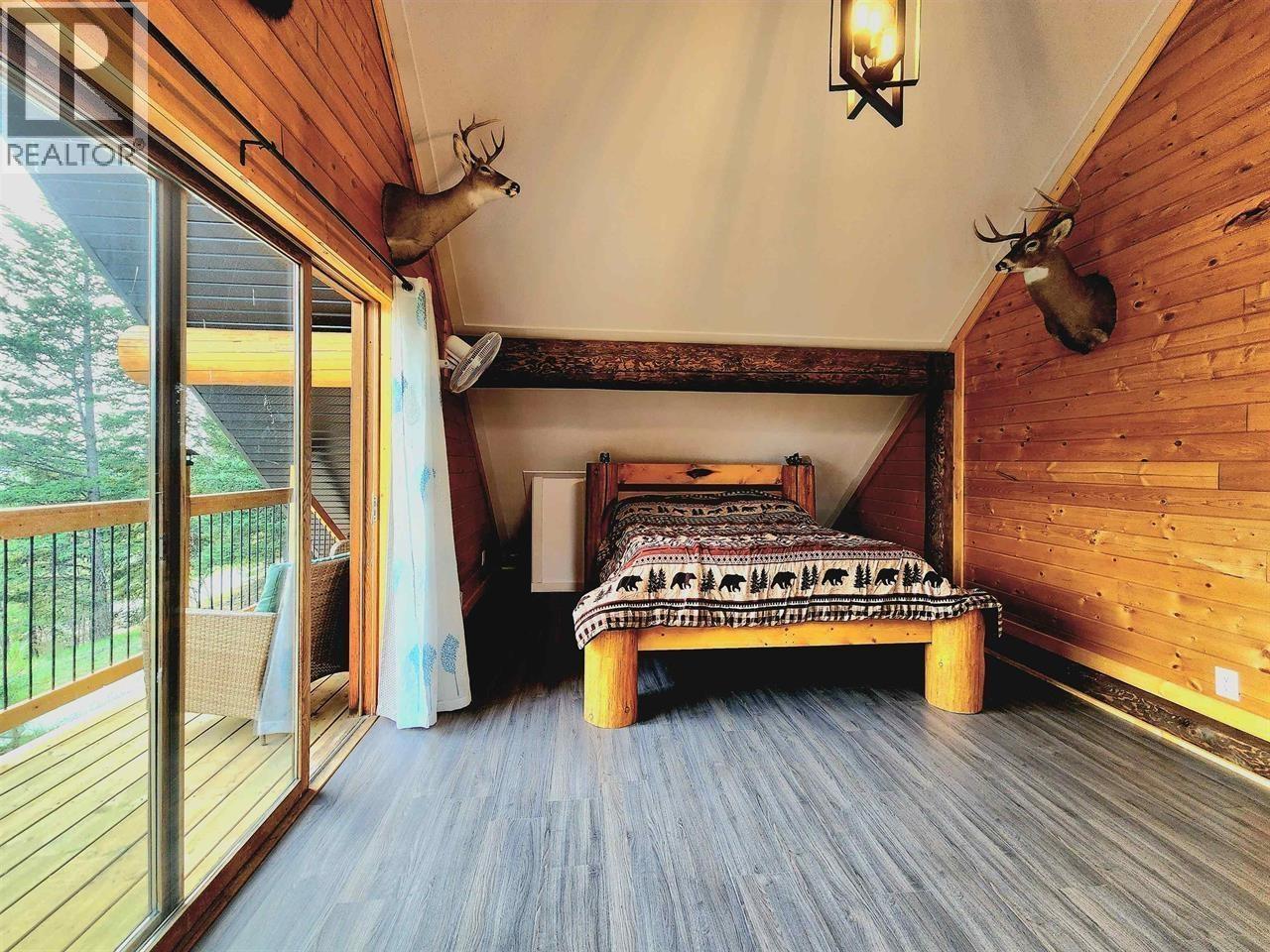 6847 Fawn Lk Ac01 Road, Lone Butte, BC - Indoor