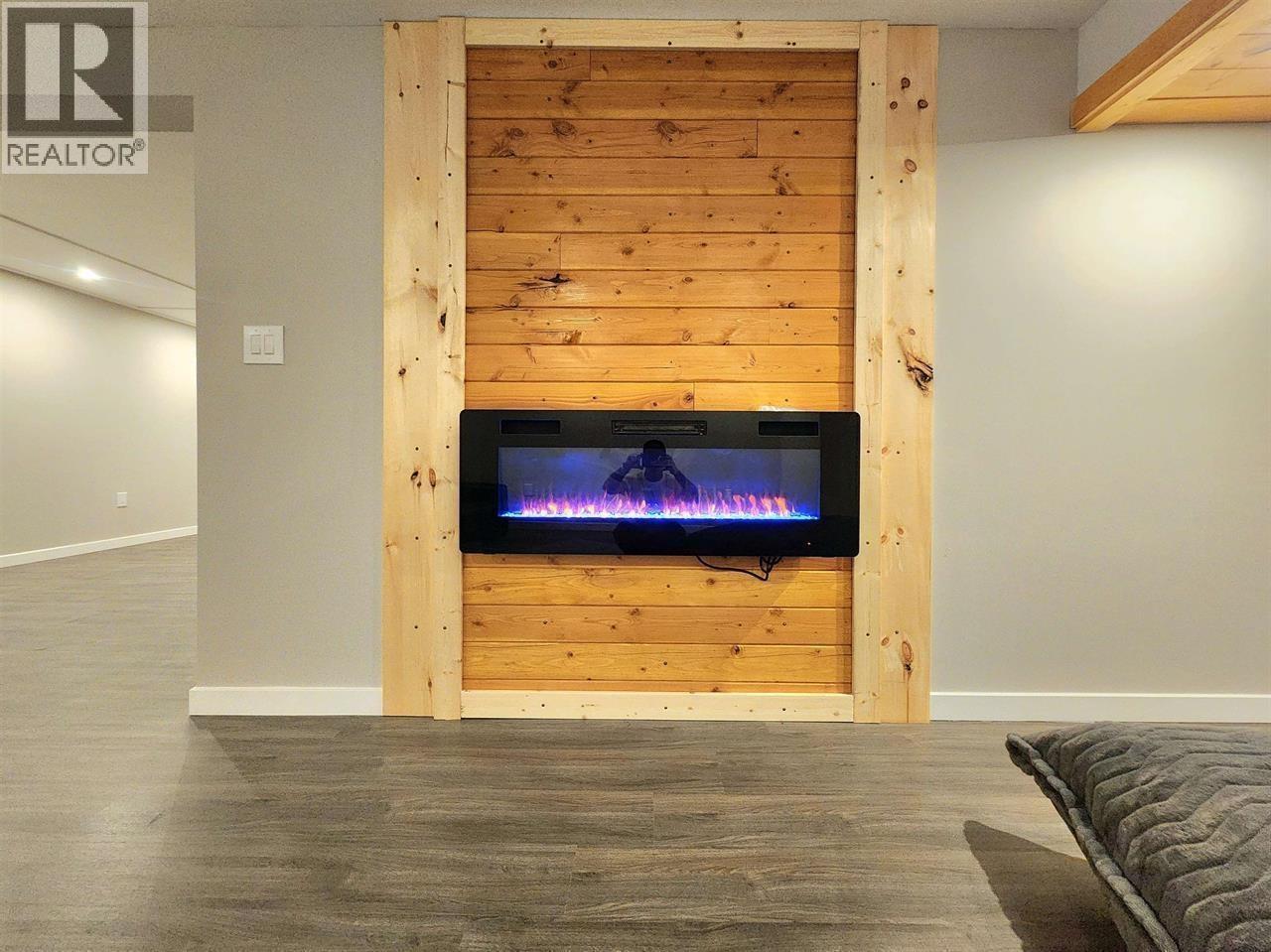 6847 Fawn Lk Ac01 Road, Lone Butte, BC - Indoor Photo Showing Other Room