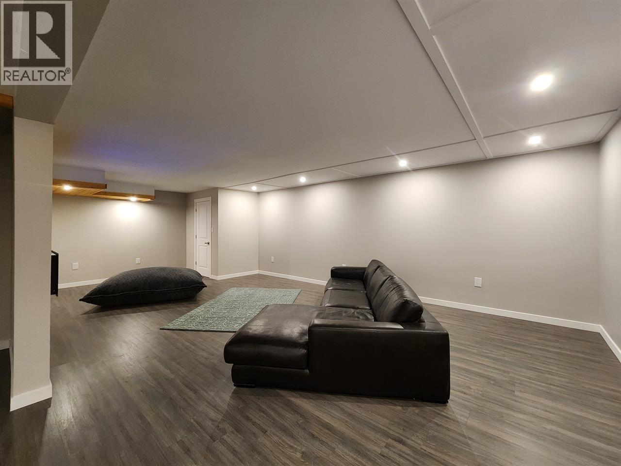 6847 Fawn Lk Ac01 Road, Lone Butte, BC - Indoor