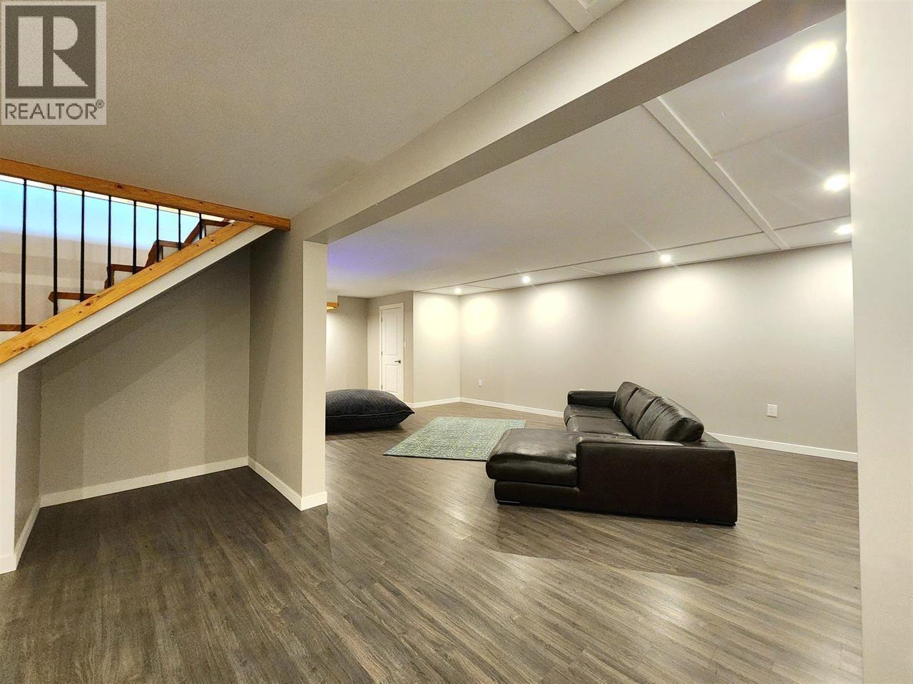 6847 Fawn Lk Ac01 Road, Lone Butte, BC - Indoor Photo Showing Other Room