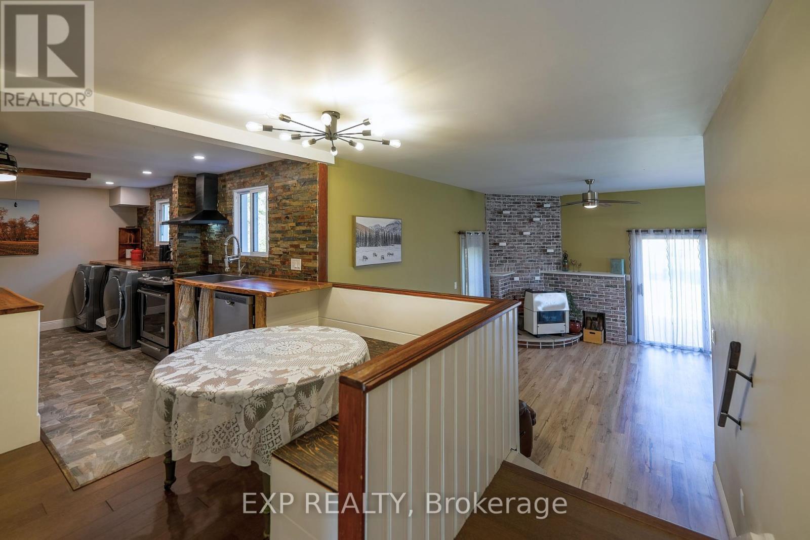 940 Hutchinson Road, Haldimand, ON - Indoor Photo Showing Other Room