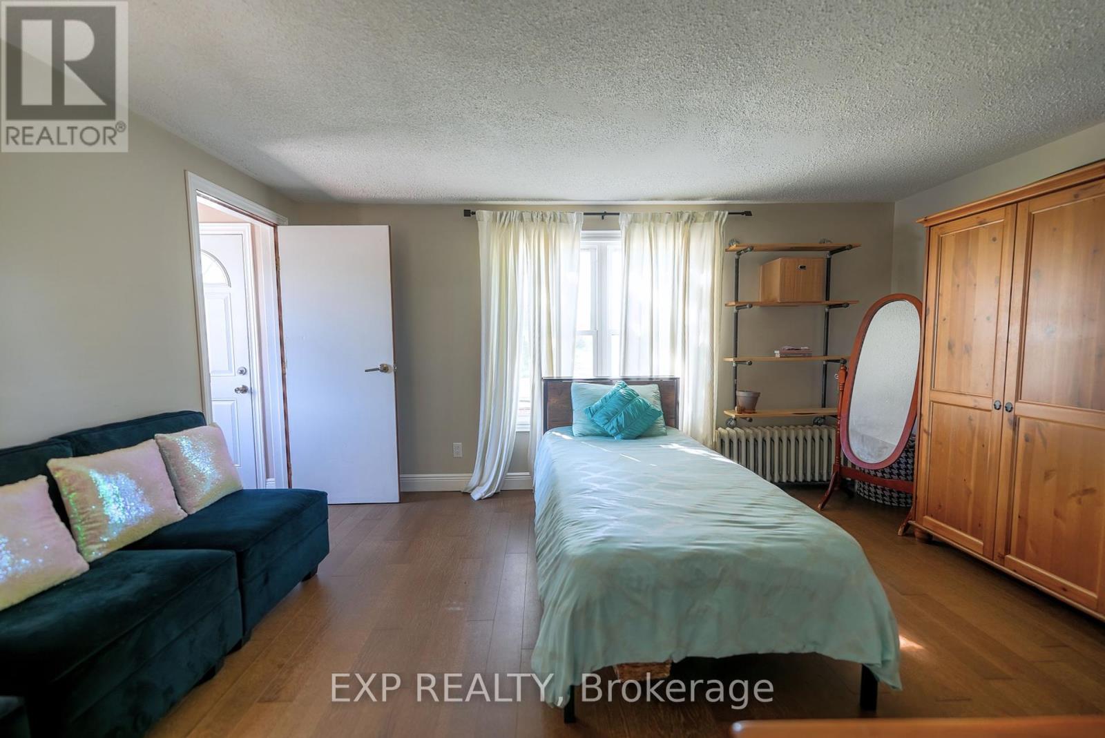940 Hutchinson Road, Haldimand, ON - Indoor Photo Showing Bedroom