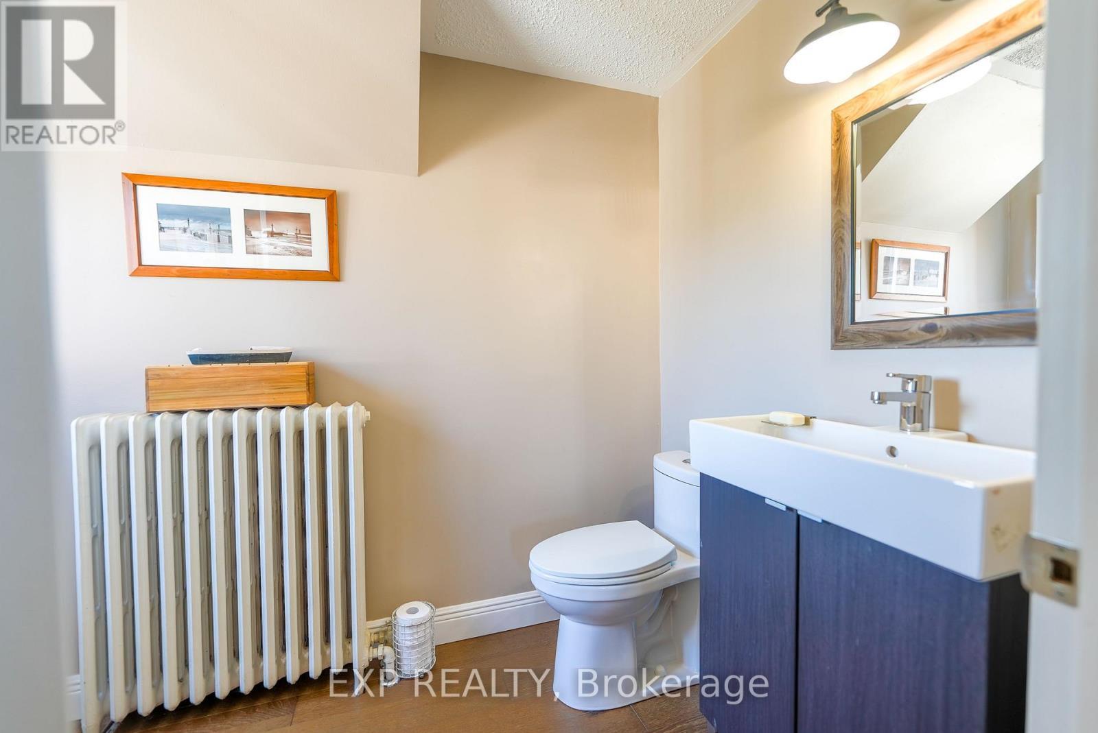 940 Hutchinson Road, Haldimand, ON - Indoor Photo Showing Bathroom