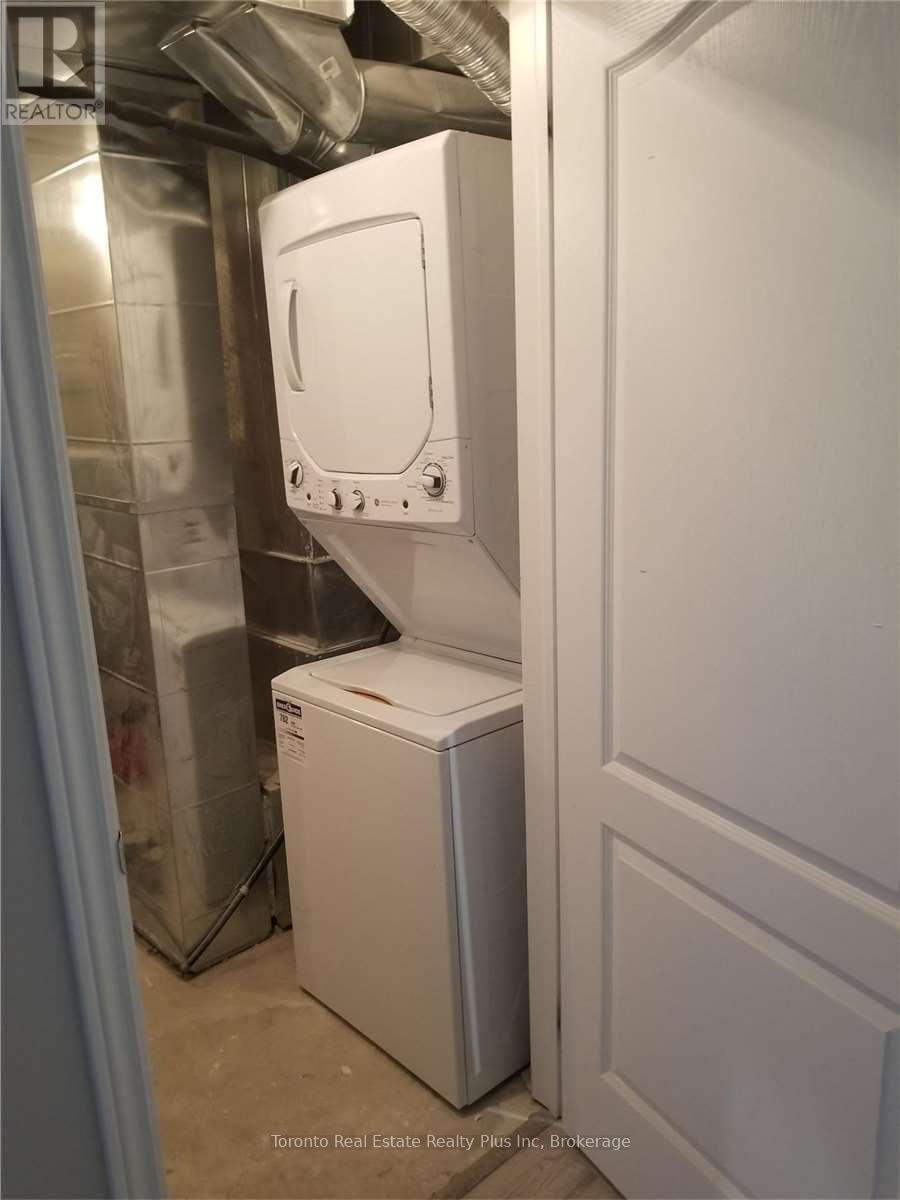 719 Agnew Crescent, Milton, ON - Indoor Photo Showing Laundry Room