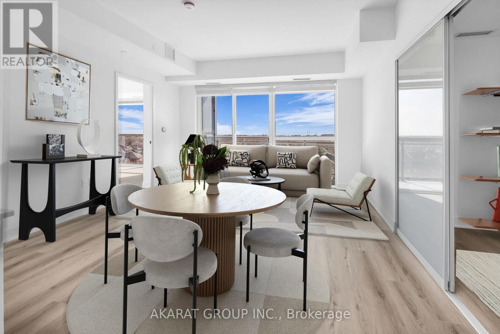 731 - 2343 Khalsa Gate, Oakville, ON - Indoor Photo Showing Other Room