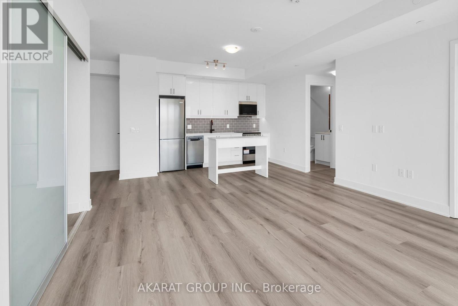 731 - 2343 Khalsa Gate, Oakville, ON - Indoor Photo Showing Kitchen