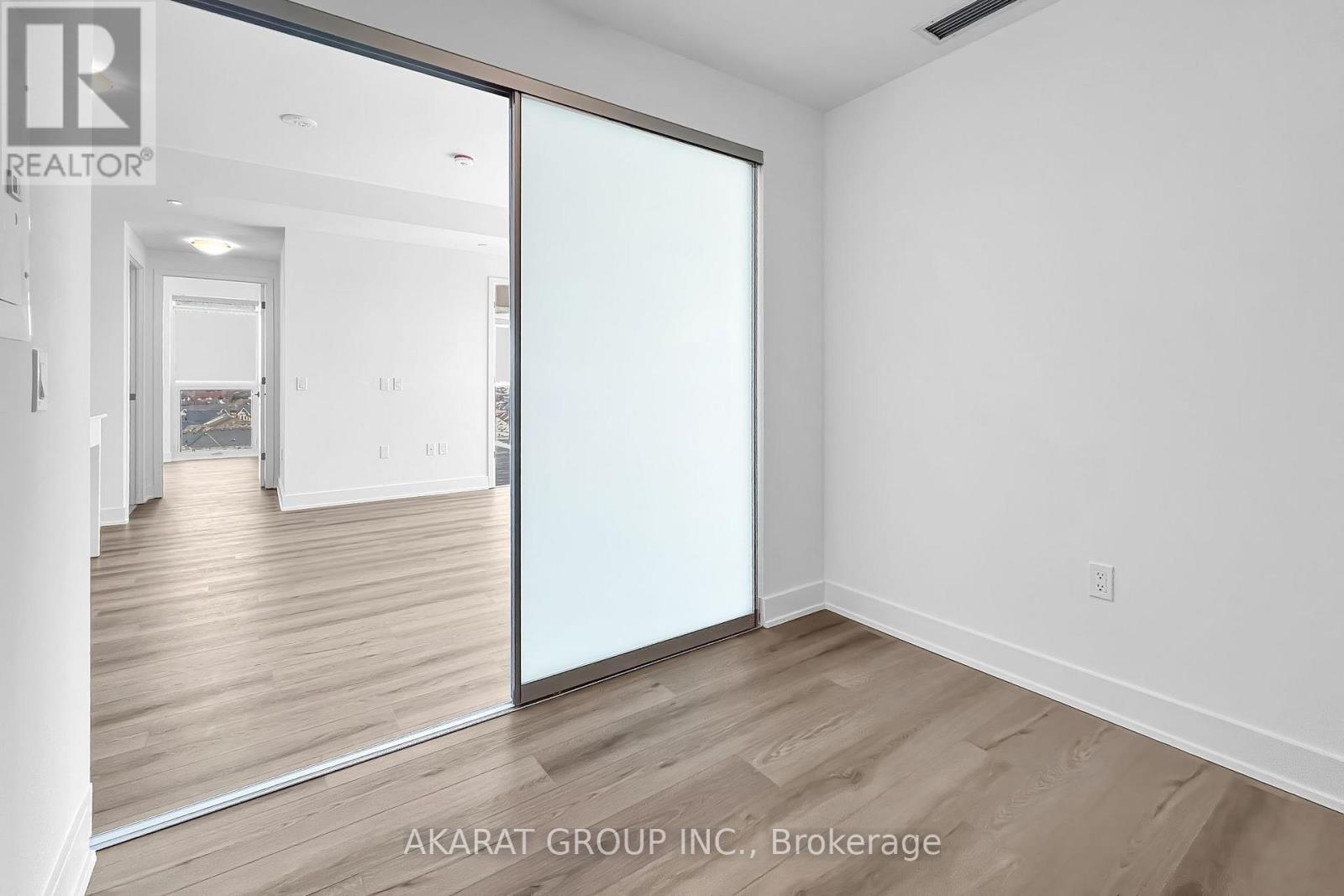 731 - 2343 Khalsa Gate, Oakville, ON - Indoor Photo Showing Other Room